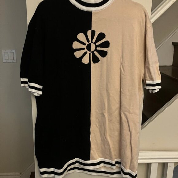 Mens Beige and Black Flower Sweater - Picture 2 of 8